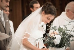 Photo mariage signature à l'église