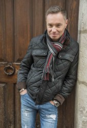 Photo portrait homme citadin