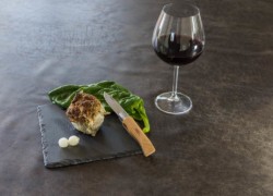 Présentation assiette de charcuterie